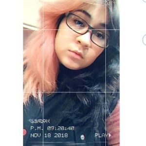 Meet your Posher, Angie